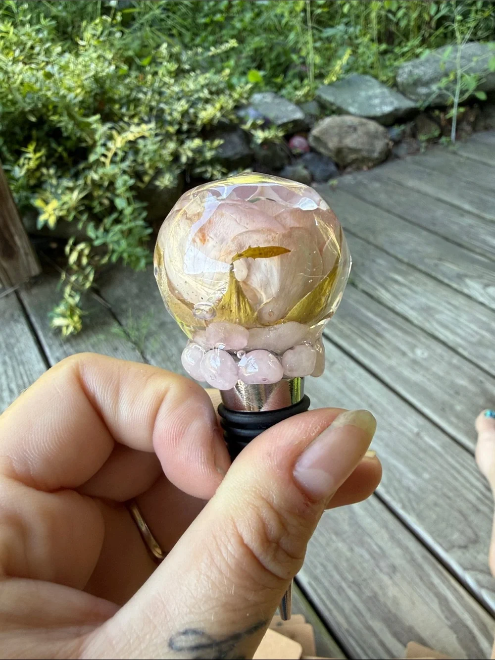 Resin rose bloom Wine Bottle Stoppers with Rose Quartz Accent